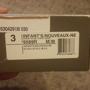 Infant's Nouveaux-Ne